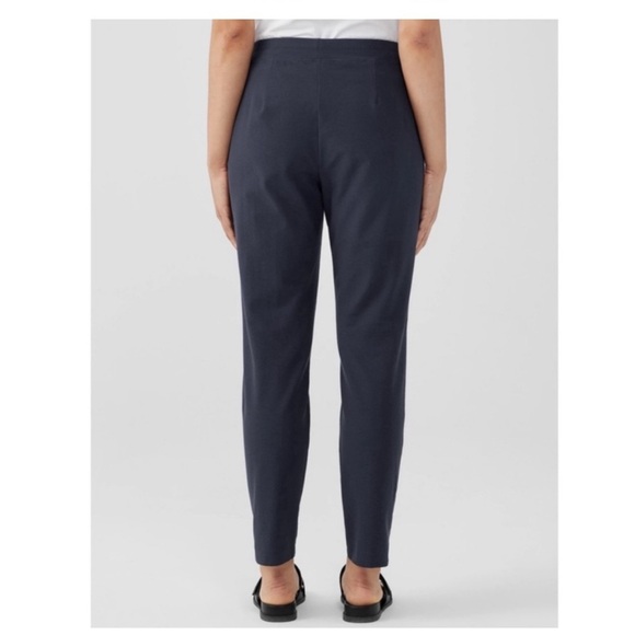Eileen Fisher • Washable Stretch Crepe Ankle Pant in Navy Blue - Picture 2 of 7